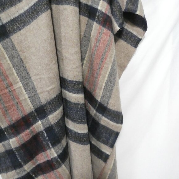 DO EVERYTHING IN LOVE | OS - one size | Plaid Fringed Poncho with Neutral Tones - Picture 14 of 16